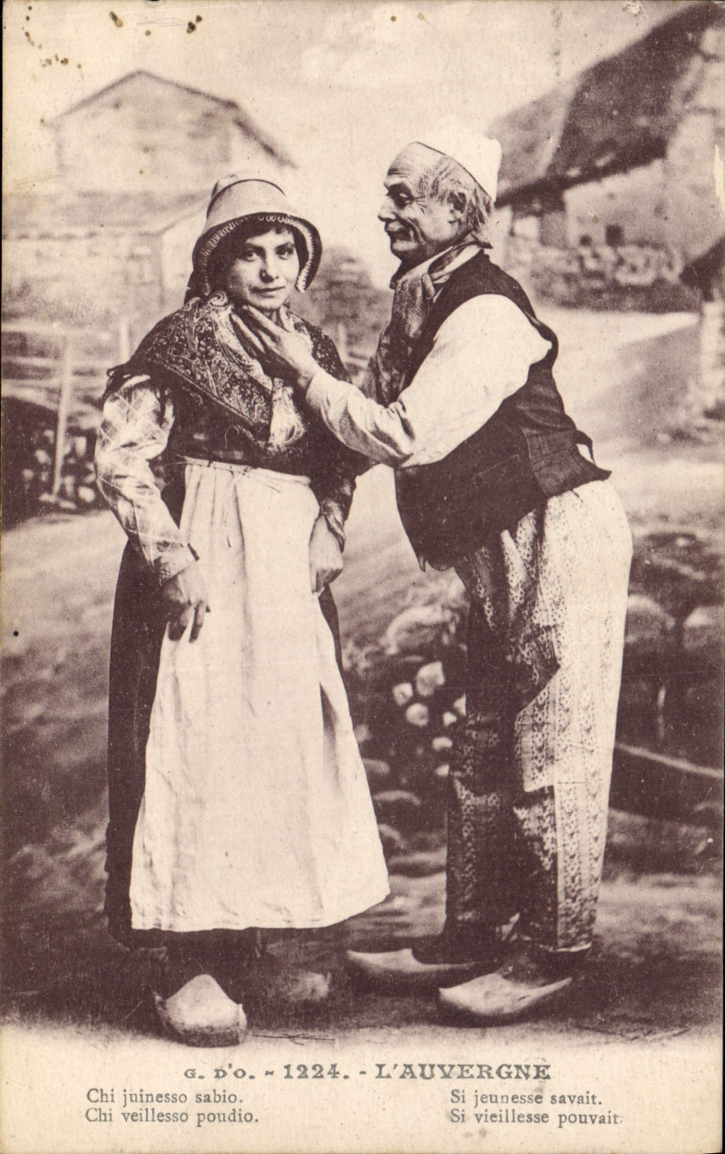 CPA Folklore Auvergne 