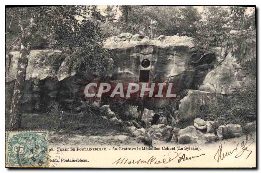 CPA Grotte Grottes Foret de Fontainebleau La grotte et le medaillon Colinet Le Sylvain