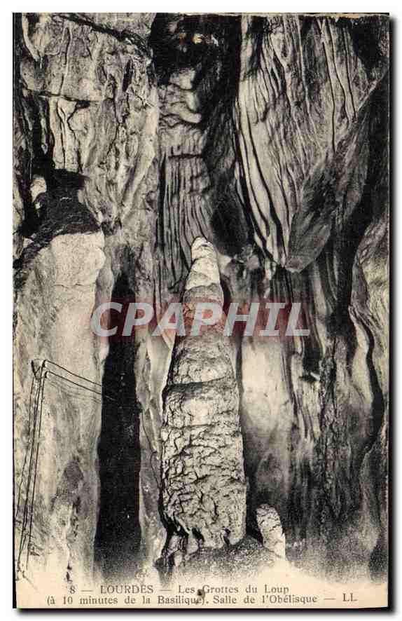 CPA Grotte Grottes du Loup Lourdes Salle de l'obelisque