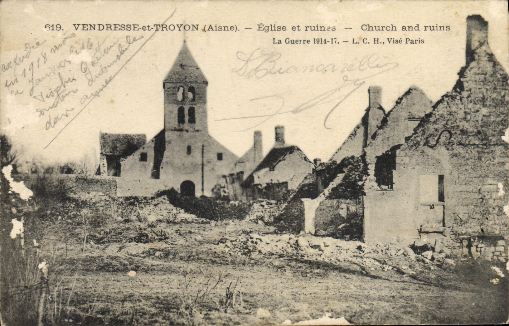 CPA Militaria La Guerre Vendresse et Troyon Eglise et ruines
