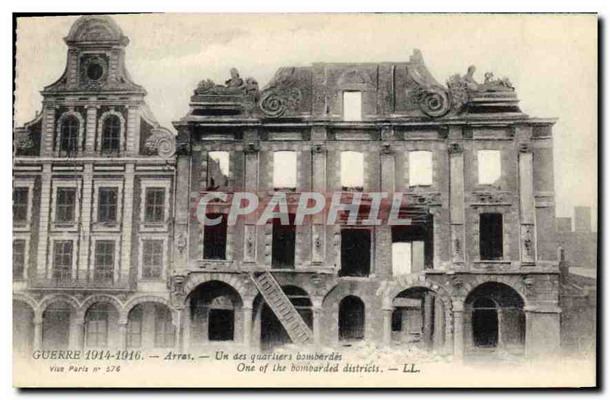 CPA Militaria Guerre 1914 1916 Un des quartiers bombardes Arras