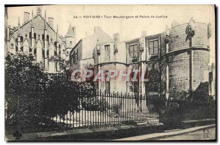 CPA Palais de Justice Poitiers Tour Monbergeon