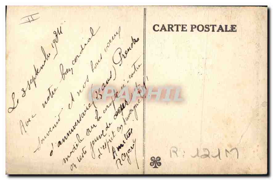 CPA Folklore Auvergne Heureux couple — Verso