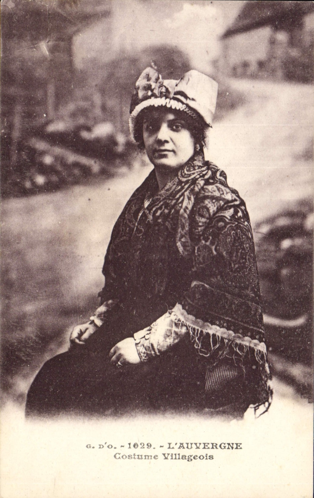 CPA Folklore Auvergne Costume villageois