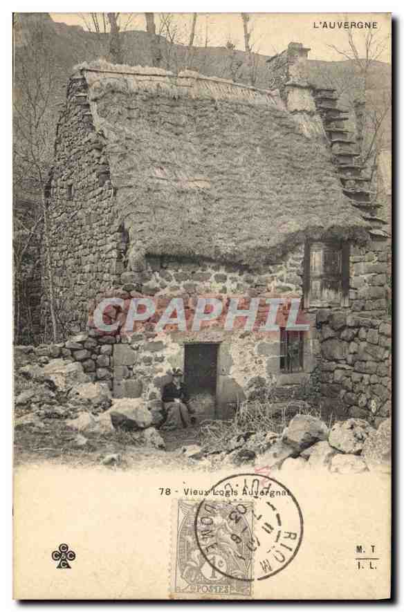 CPA Folklore Vieux logis Auvergnat