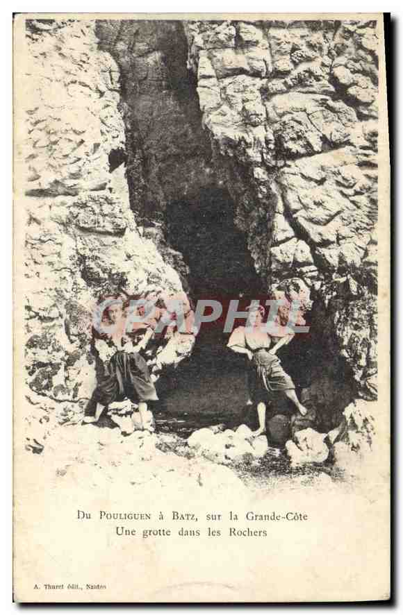 CPA Grotte Grottes Du Pouliguen a Batz sur la Grande Cote Une grotte dans les rochers