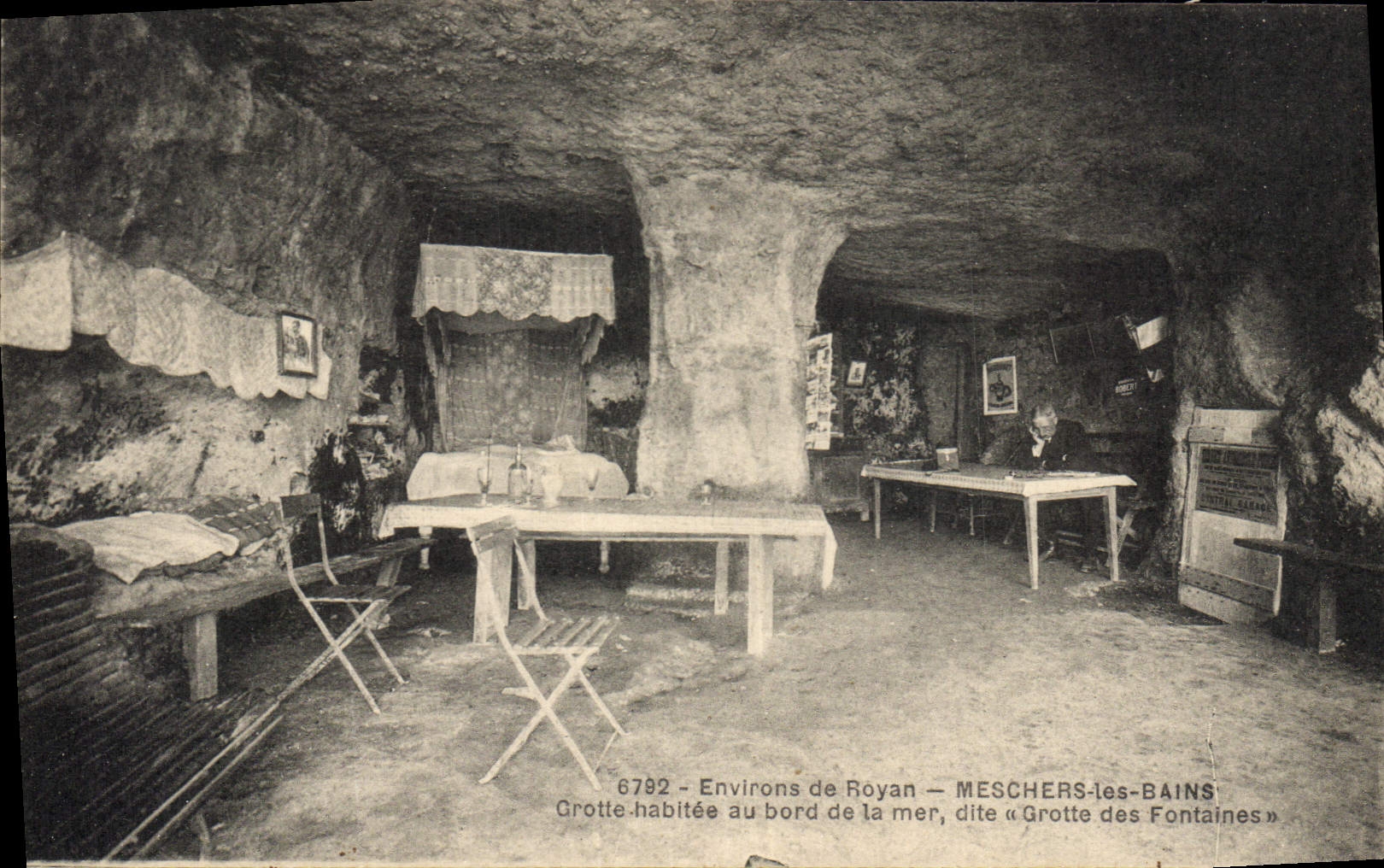 Grotte-habitée au bord de la mer, dite « Grotte des Fontaines » — Environs de Royan — MESCHERS-LES-BAINS — n° 6782