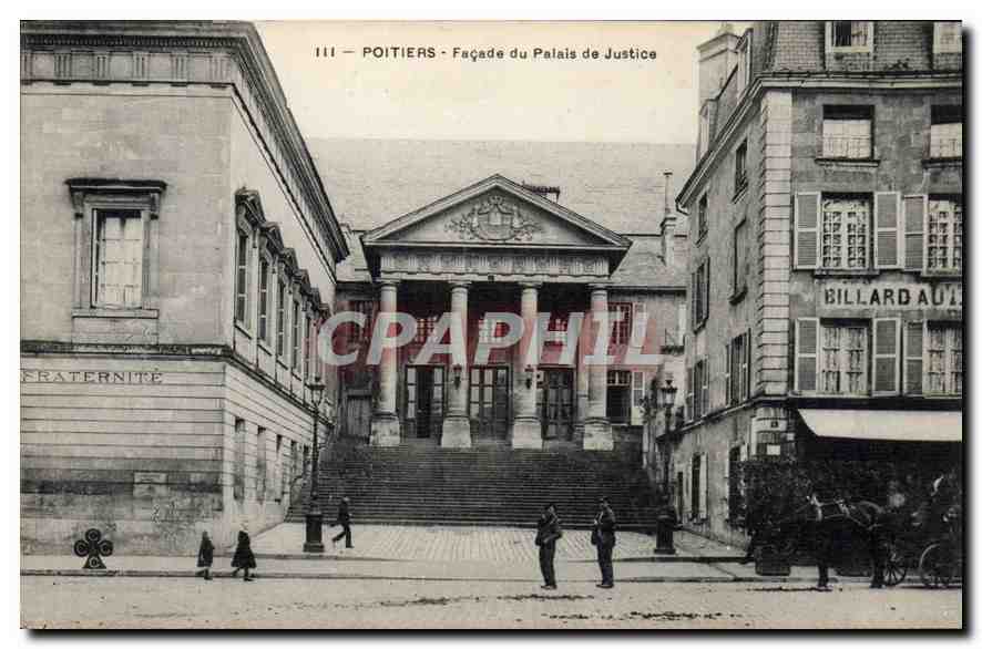 CPA Poitiers Facade du Palais de Justice 