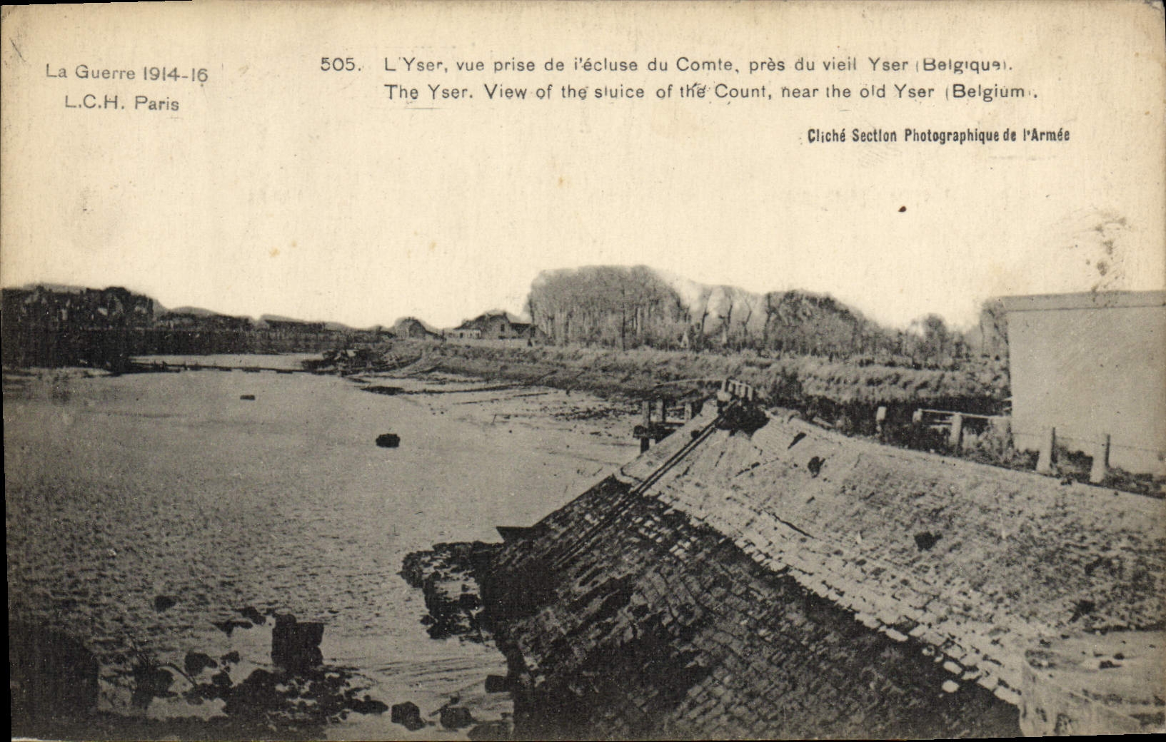 CPA Militaria La Guerre 1914 1916 L'Yser vue prise de l'ecluse du Comte Belgique 