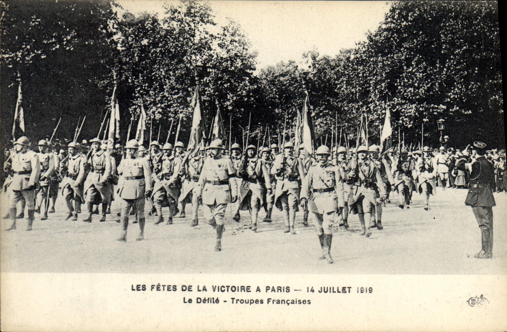 Les Fêtes de la Victoire à Paris — 14 Juillet 1919 — Défilé — Troupes Françaises — Éditeur : JAP Lé DUCLEY, Paris