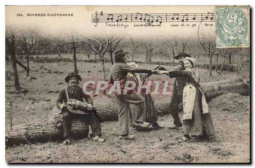 CPA Folklore Bourree d'Auvergne 
