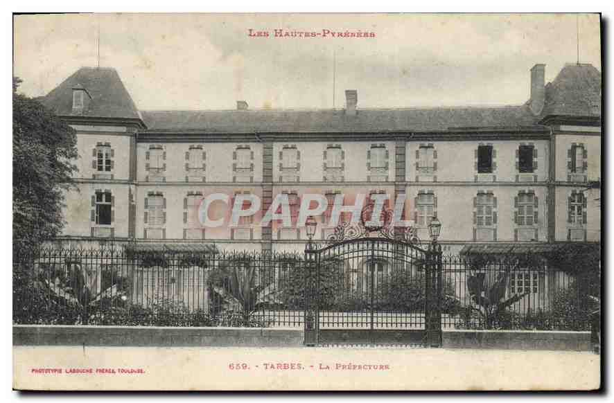 CPA Tarbes La Prefecture 