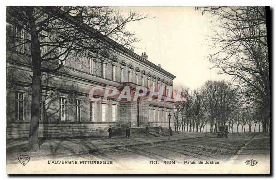 CPA L'Auvergne Pittoresque Riom palais de justice 
