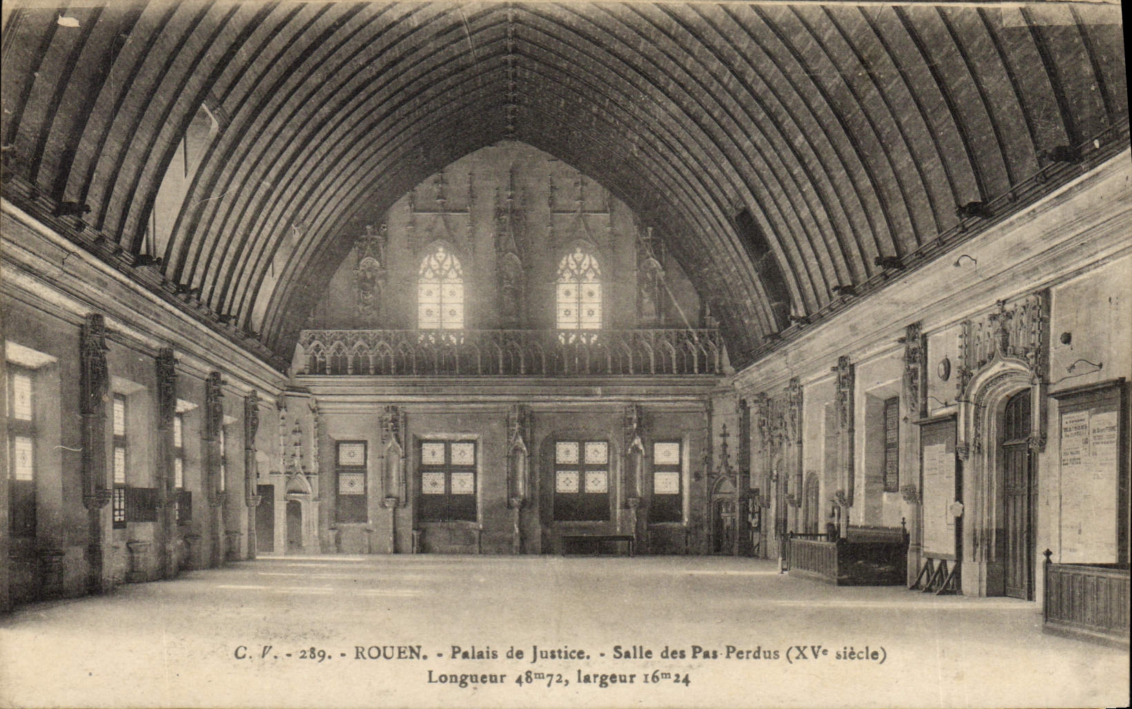 CPA Rouen le Palais de Justice la salle des pas perdus 