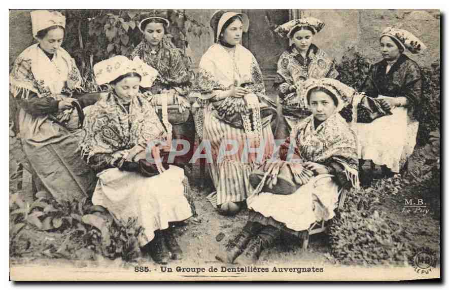 Un Groupe de Dentellières Auvergnates — n° 885 — Éditions Margerit-Bardmond, Le Puy