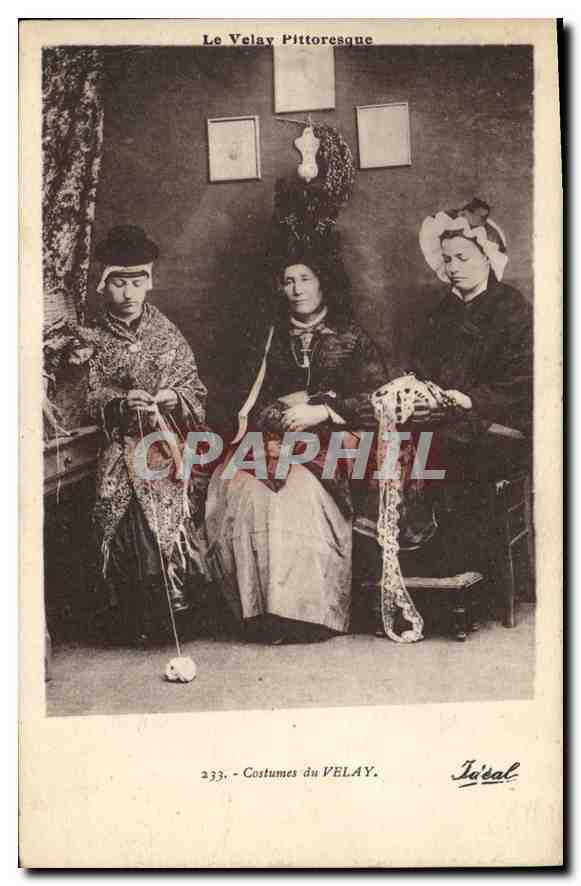 CPA Folklore Le Velay Pittoresque costumes du Velay 