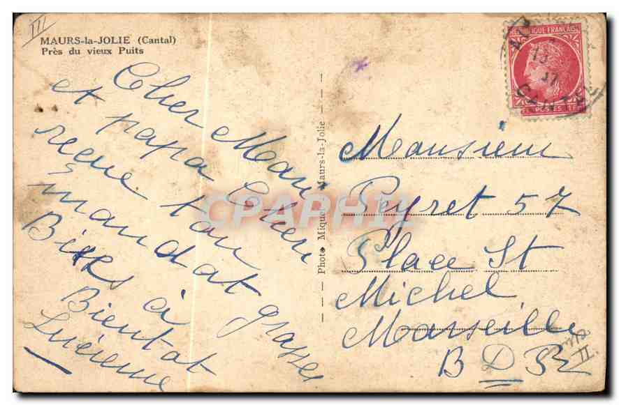 CPA Folklore Maurs la Jolie Cantal pres du vieux Puits  — Verso