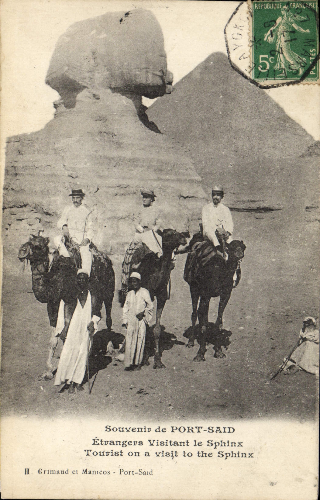 CPA Egypt Egypte Etrangers Visitant le Sphinx Souvenir de Port said 