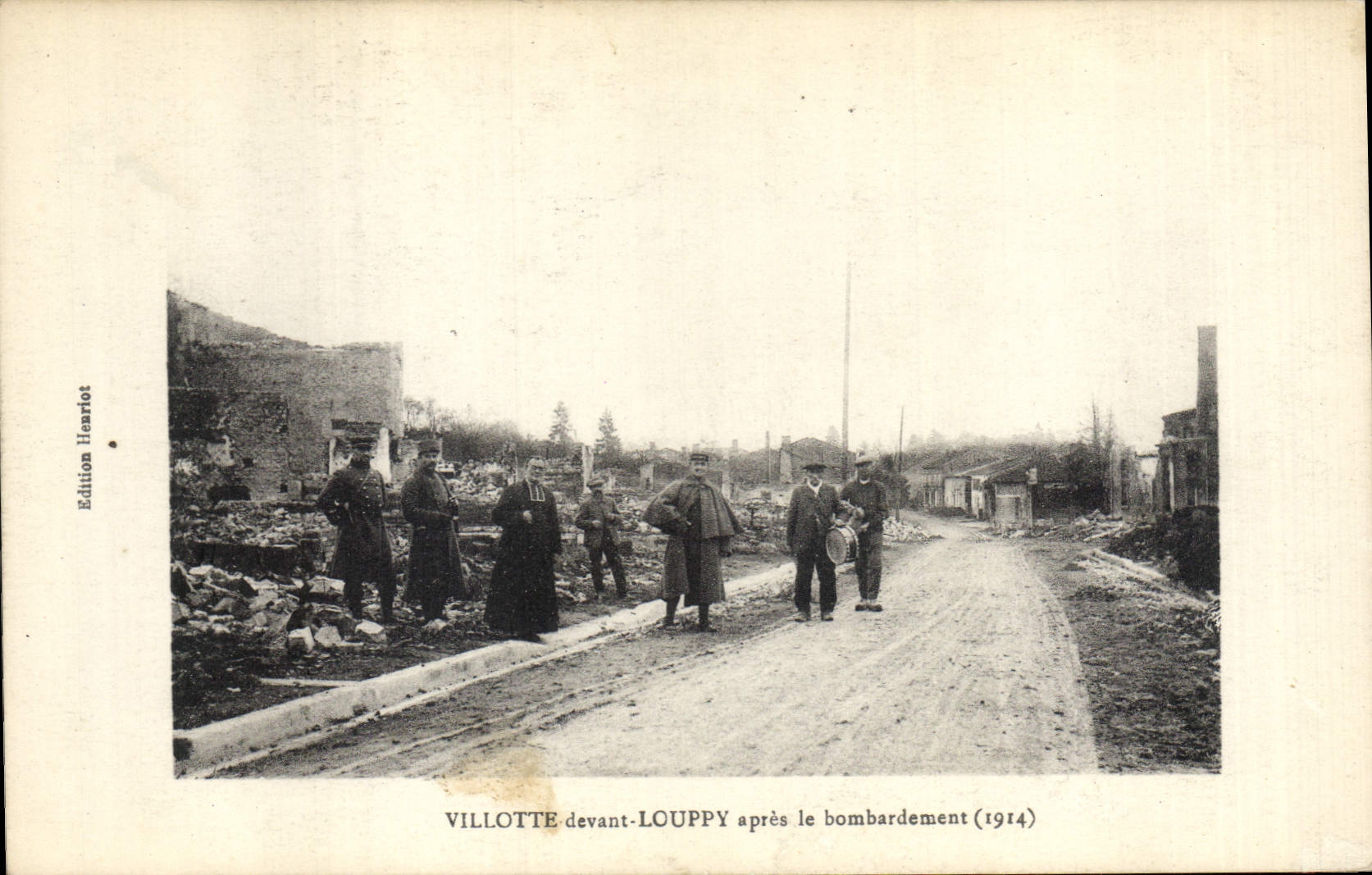 Villotte devant Louppy après le bombardement (1914) — Edition Héartiot