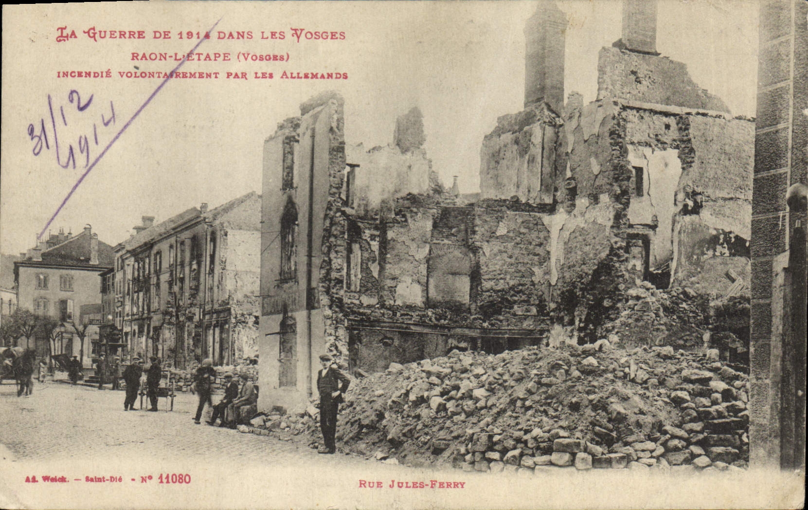 Raon-l'Étape (Vosges) — Ruines de la rue Jules-Ferry après incendie volontaire — A.S. Weick, Saint-Dié, N° 11080