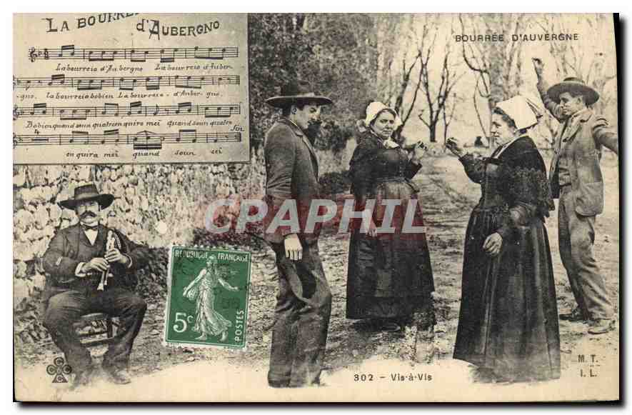 CPA Folklore La Bourreio d'Auberono Bourree d'Auvergne 