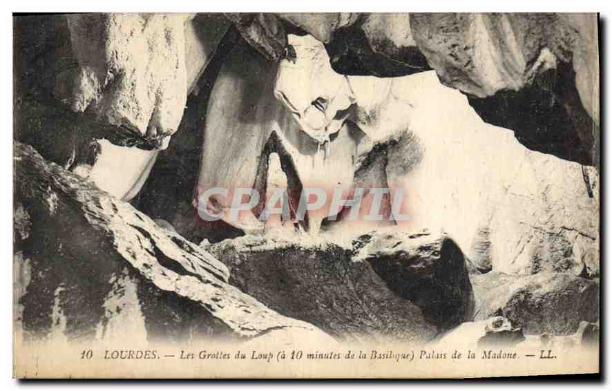 CPA Loudres Les Grottes du Loup a 10 minutes de la Vaulique Palais de la Madone 
