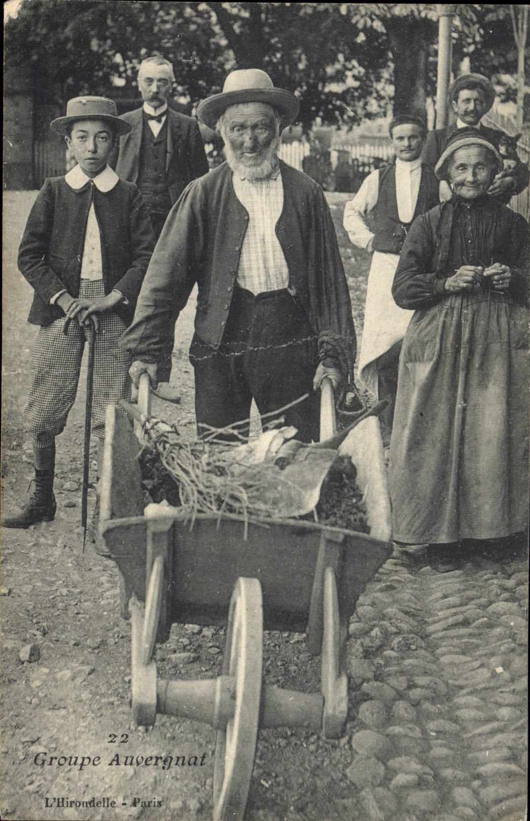 Groupe Auvergnat — L'Hirondelle - Paris — éditeur Groupe Auvergnat, n° 22