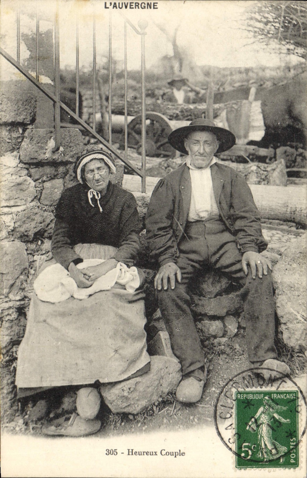 L'Auvergne — Heureux Couple — Éditeur inconnu, n° 305