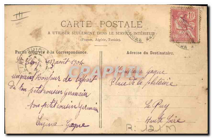 CPA Folklore Auvergne Paysanne au Puits  — Verso