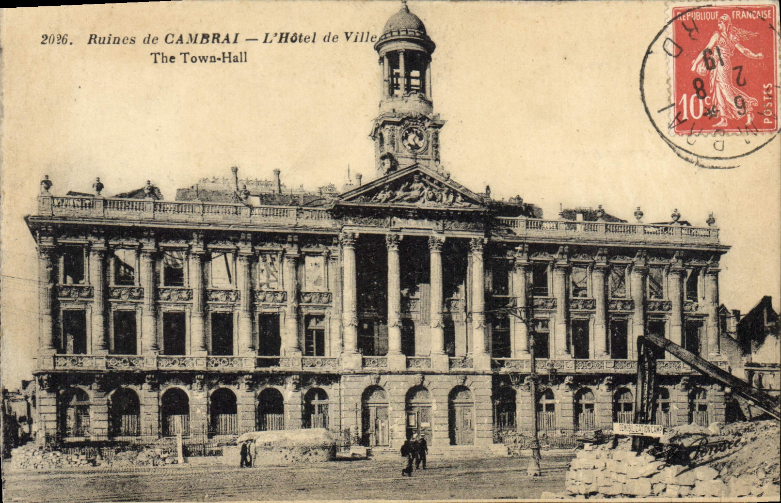 Ruines de CAMBRAI — L'Hôtel de Ville — Éditeur non visible
