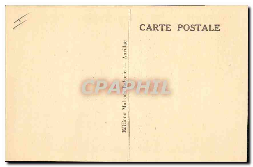 CPA Folklore En Auvergne Groupe de Fileuses  — Verso
