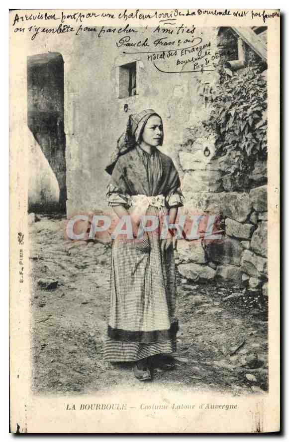 CPA Folklore LA BOURBOULE-Costume Latour d'Auvergne 