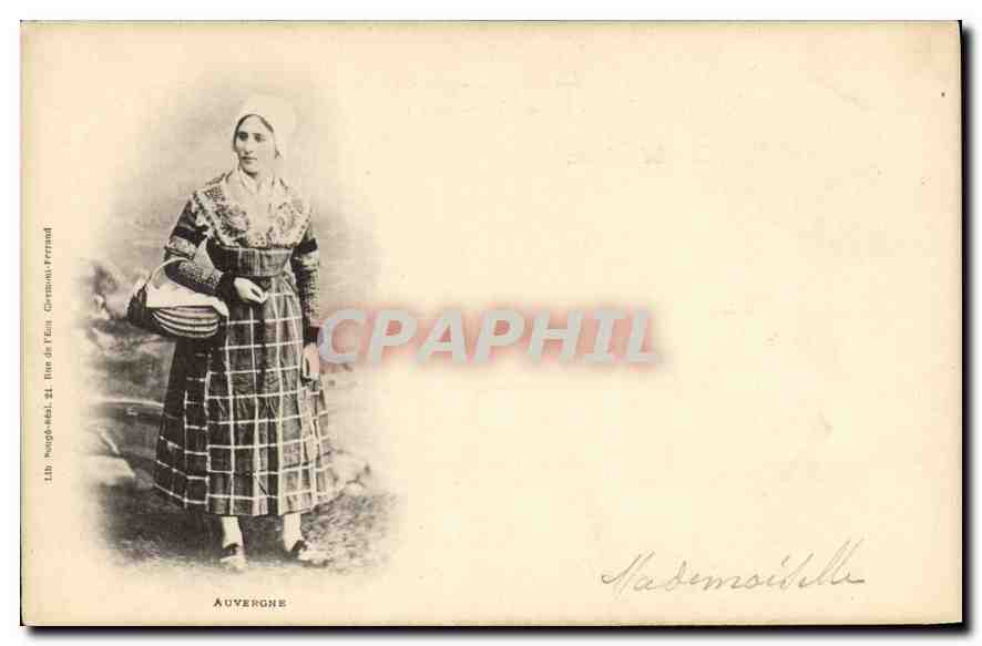 CPA Folklore AUVERGNE.Mademoiselle