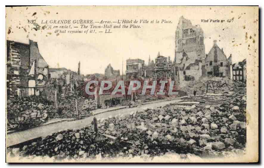 Arras — L'Hôtel de Ville et la Place — Visé Paris n° 687