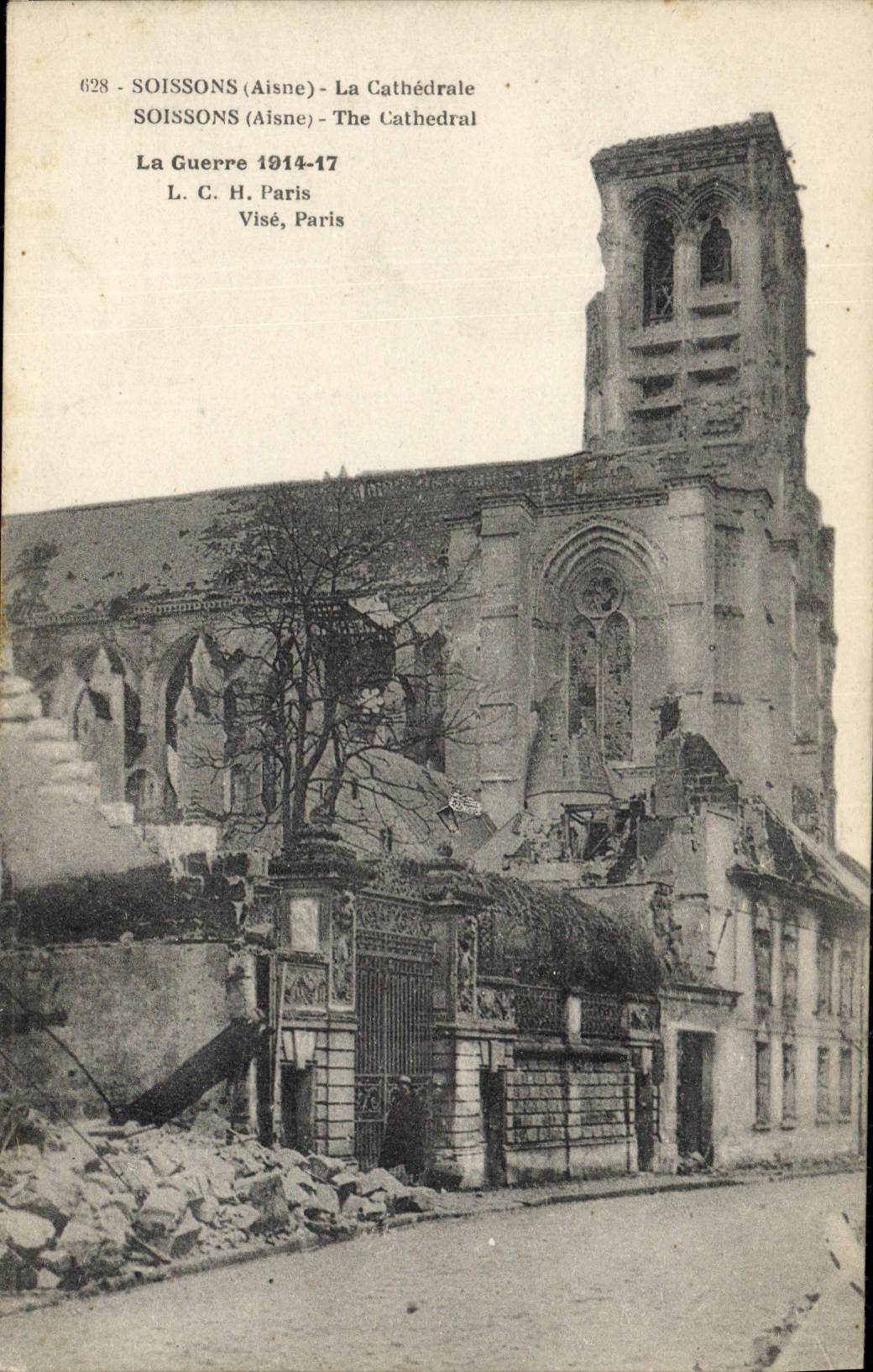 CPA Militaria SOISSONS (Aisne)- La Cathédrale. La Guerre 1914-17