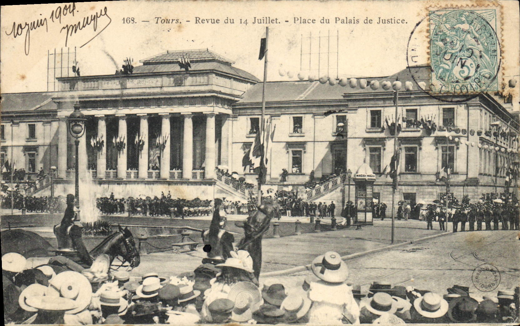 Tours — Revue du 14 Juillet — Place du Palais de Justice — Éditeur : Magen & Cie, n° 1669
