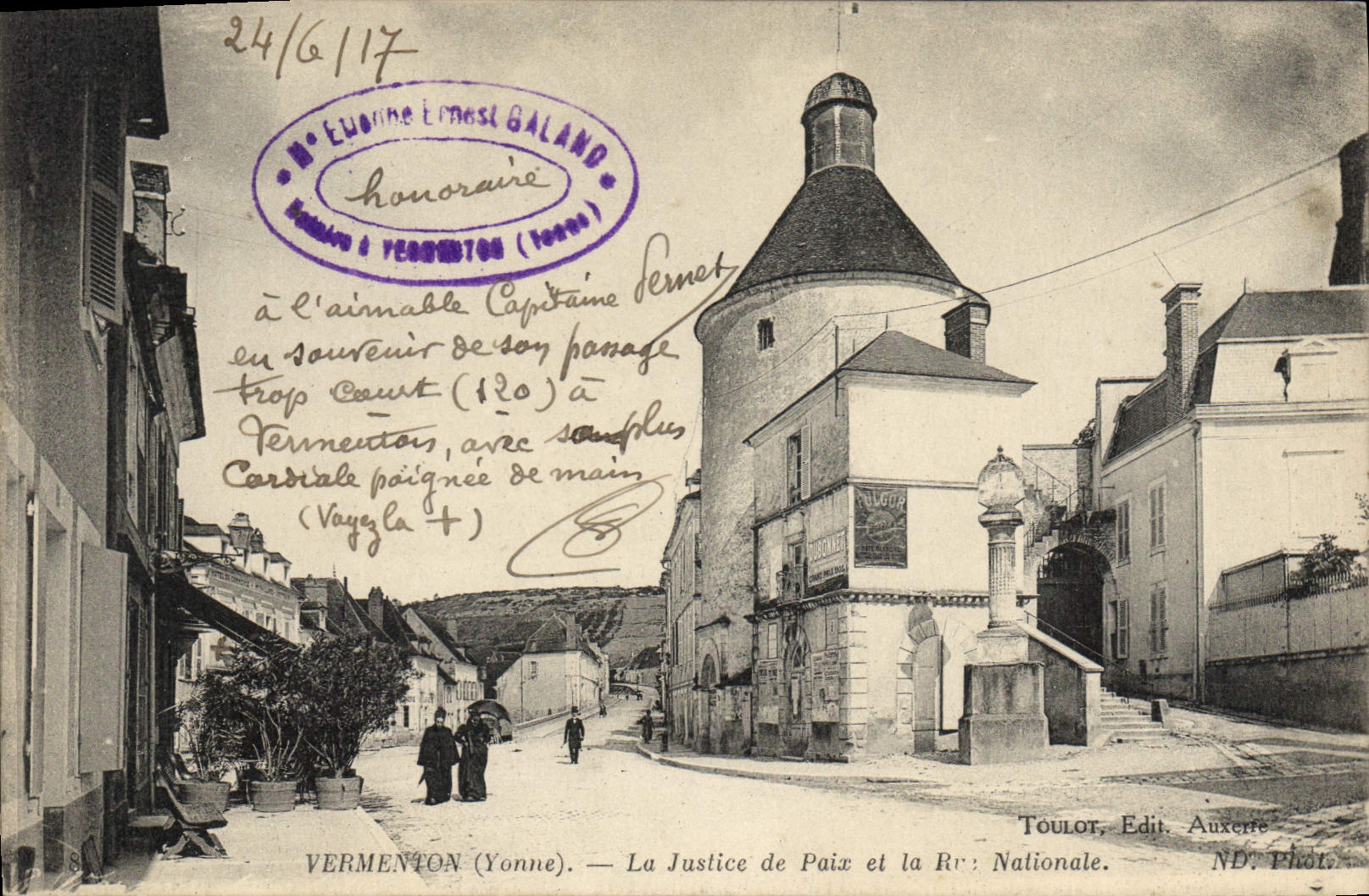 CPA VERMENTON La Justice de Paix et la Rue Nationale