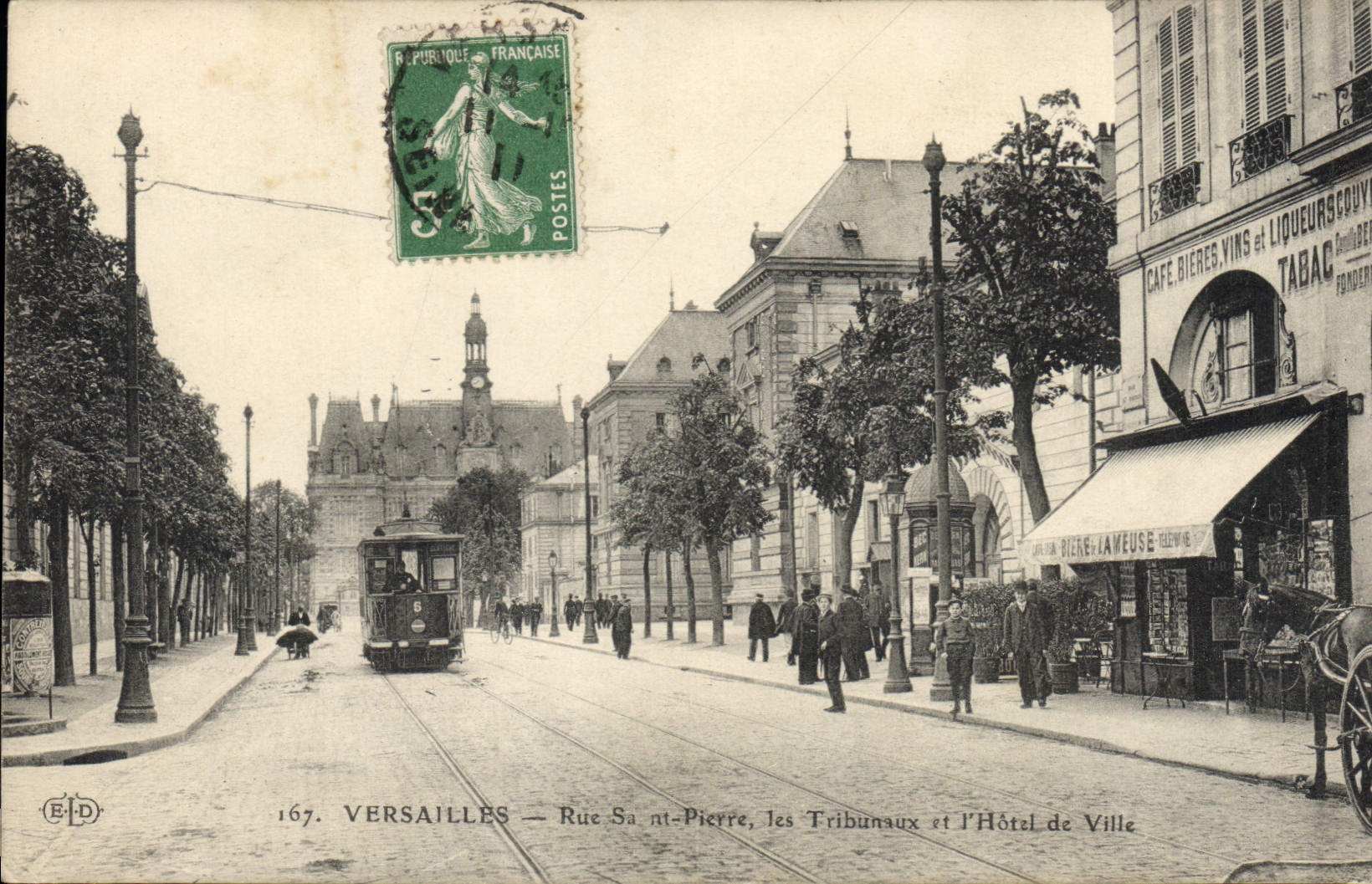 Versailles — Rue Saint-Pierre, les Tribunaux et l'Hôtel de Ville