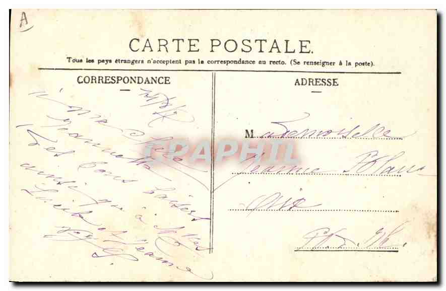 CPA Folklore Costume de Riom — Verso