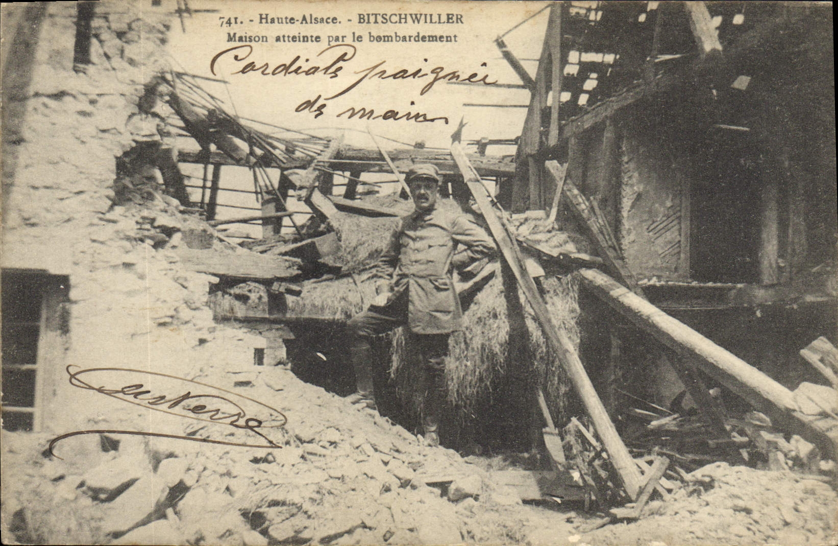 Bitschwiller — Maison atteinte par le bombardement — Carte postale n°741