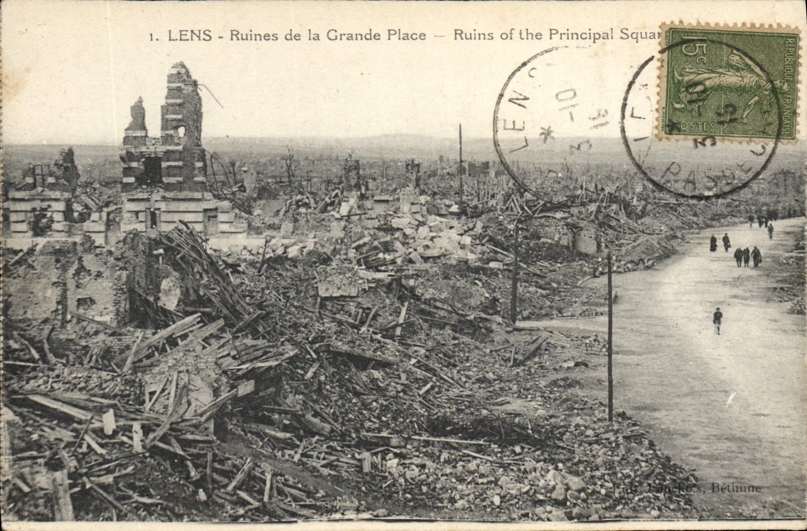 Lens - Ruins of the Principal Square — Éditeur : F. Fanchon, Bethune