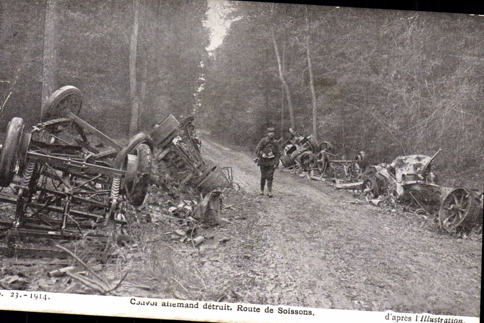 Destroyed German Convoy — Route de Soissons — after l'Illustration, n° 23, 1914
