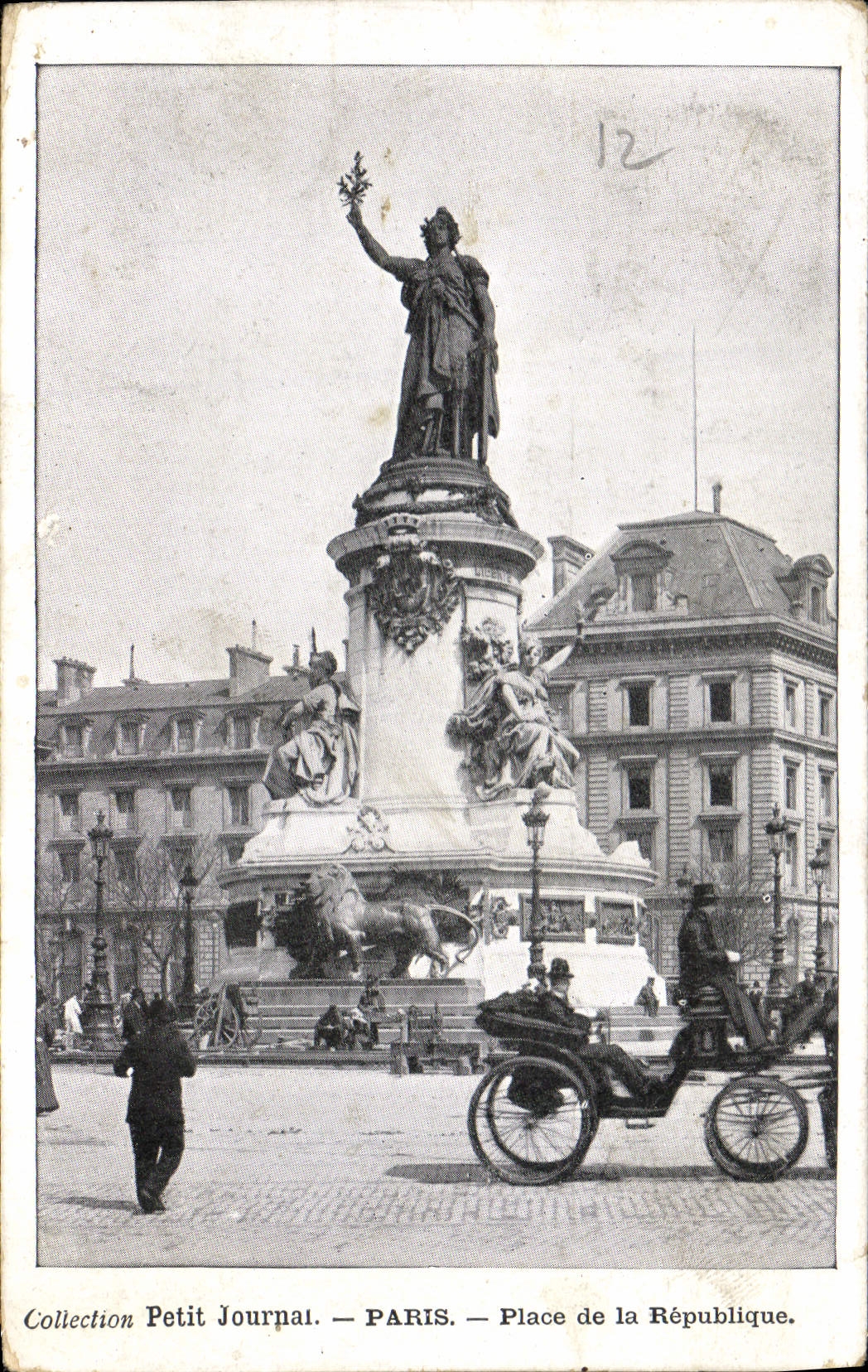 CPA Paris Place de la Republique 