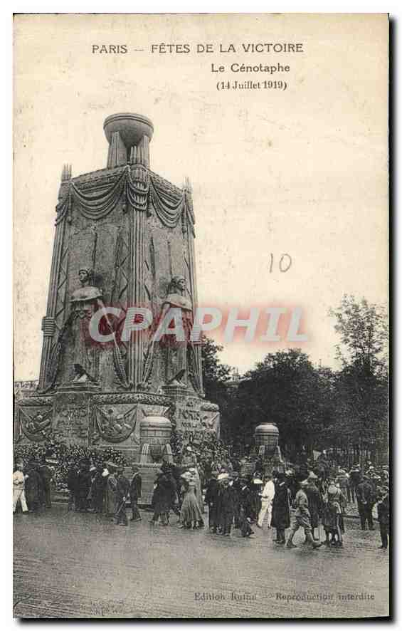 CPA Paris Fetes de la Victoire Le Cenotaphe 14 Juillet 1919 Militaria