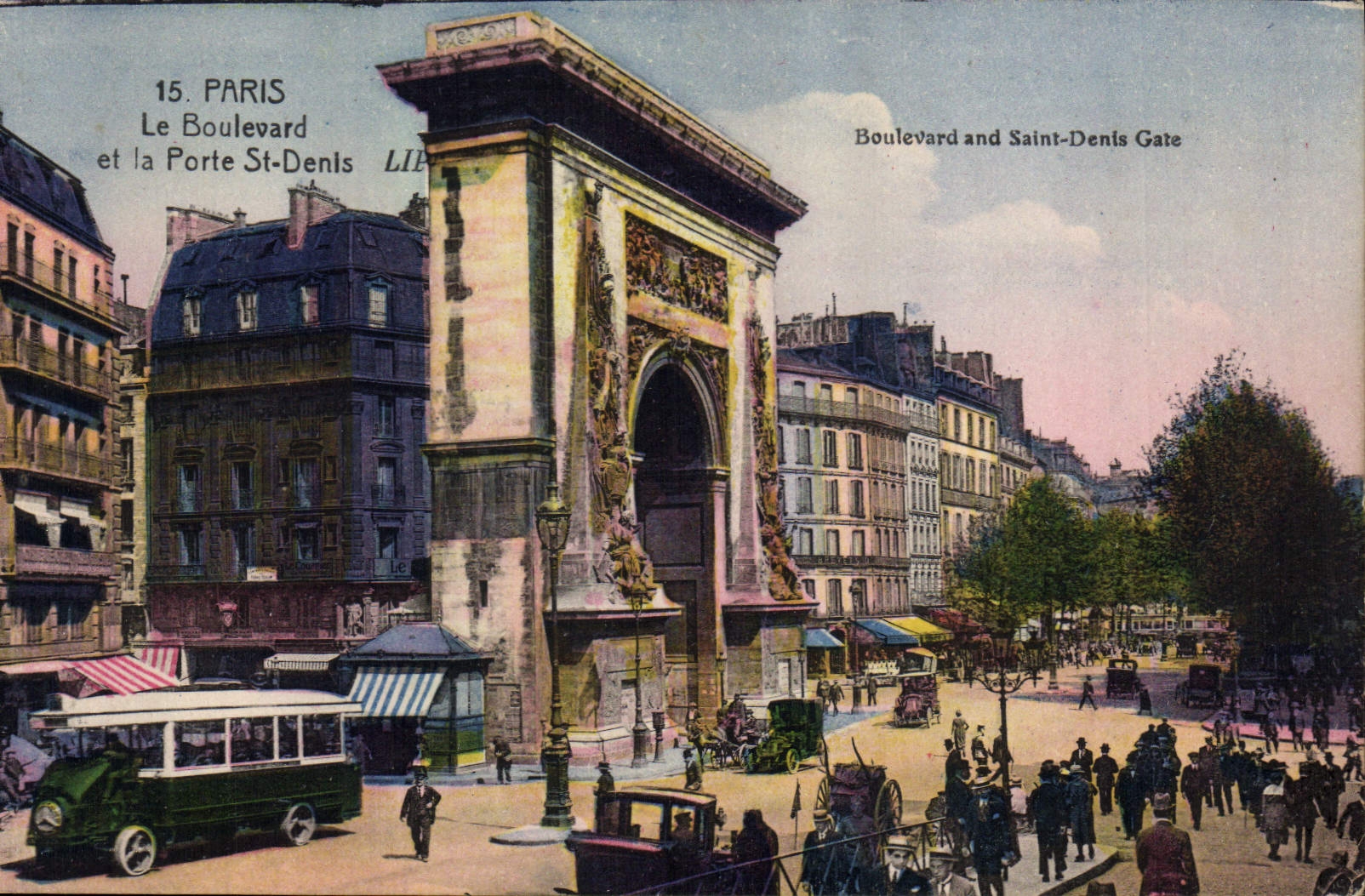 CPA Paris Le Boulevard et la Porte St Denis 