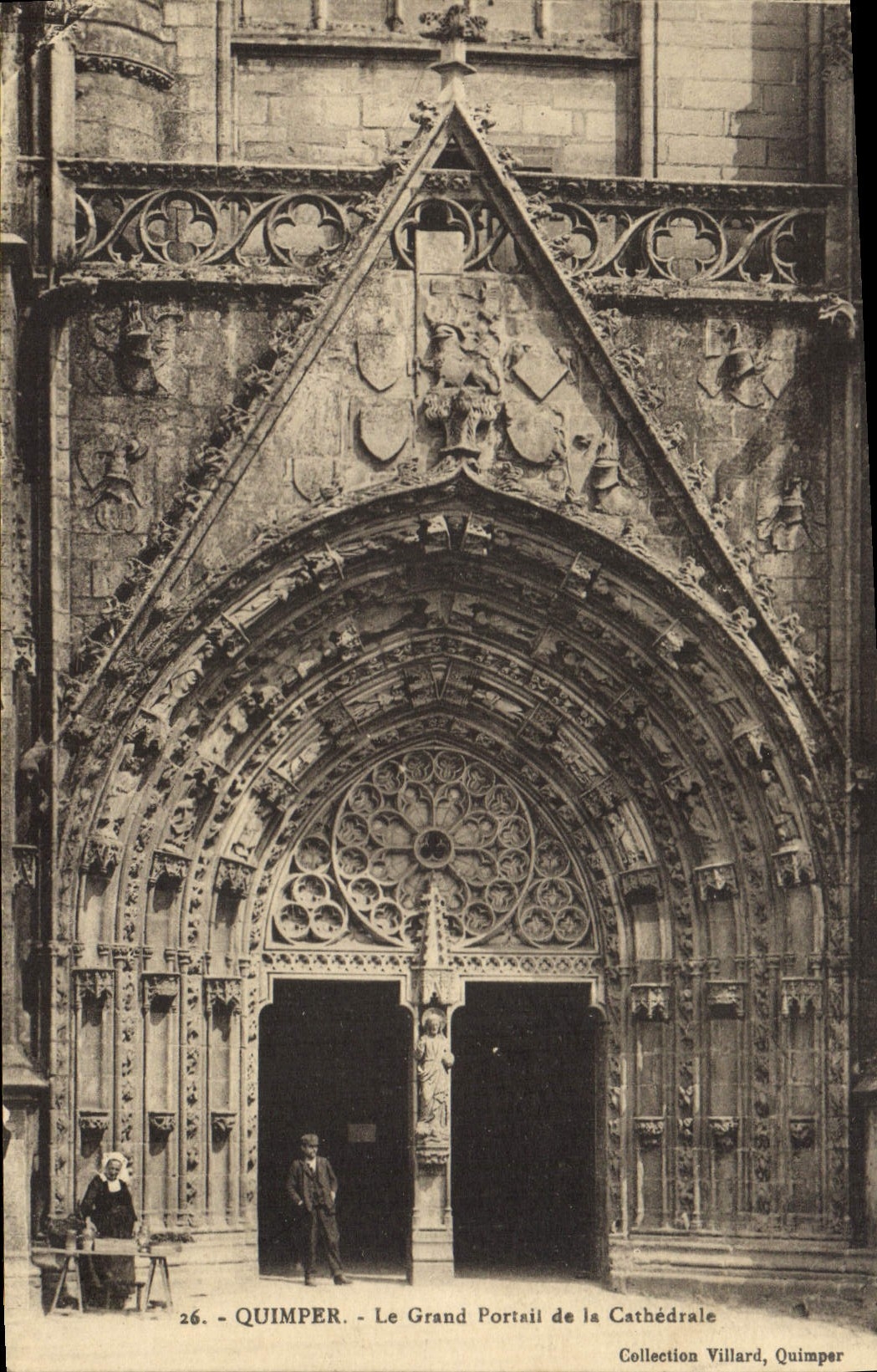 CPA Quimper Le Grand Portail de la Cathedrale 
