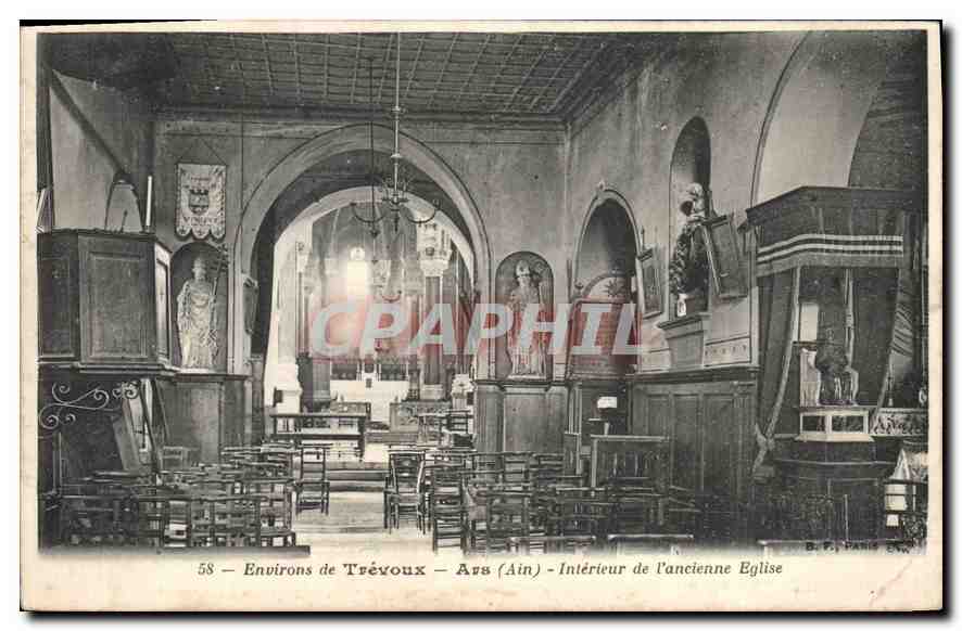 CPA Environs de Trevoux Ava Interieur de l'ancienne Eglise 