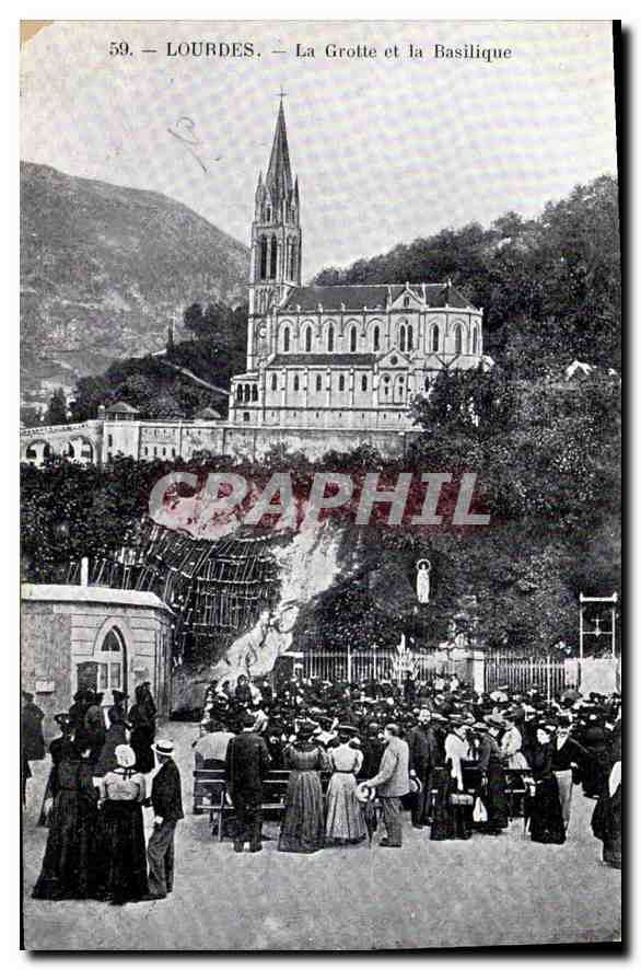 CPA Lourdes La Grotte et la Basilique 