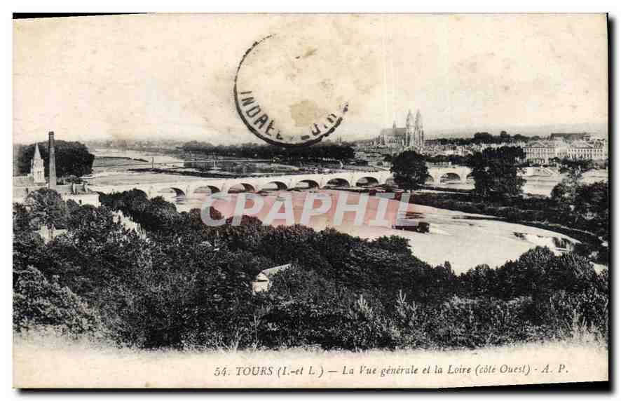 CPA Tours La Vue generale et la Loire 