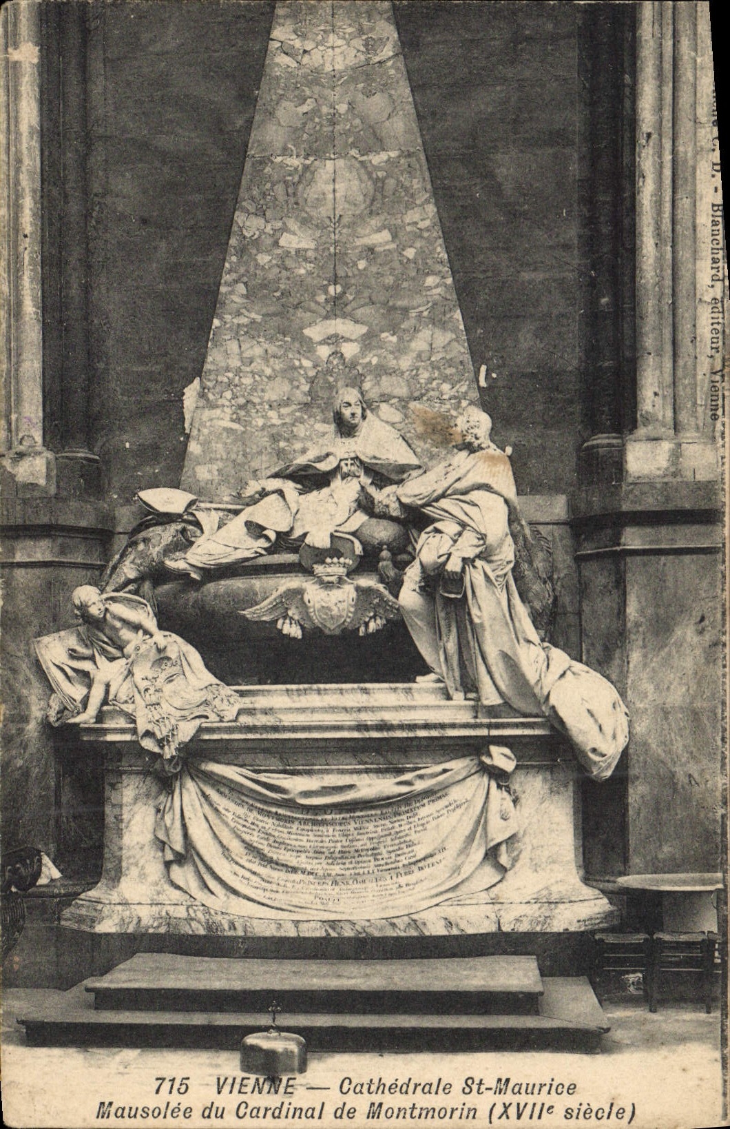 CPA Vienne Cathedrale St Maurice Mausolee du Cardinal de Montmorin 